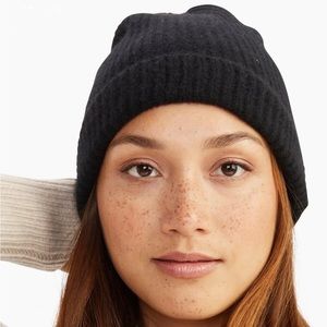 Naadam The Essential Ribbed Cashmere Beanie, Black, One Size